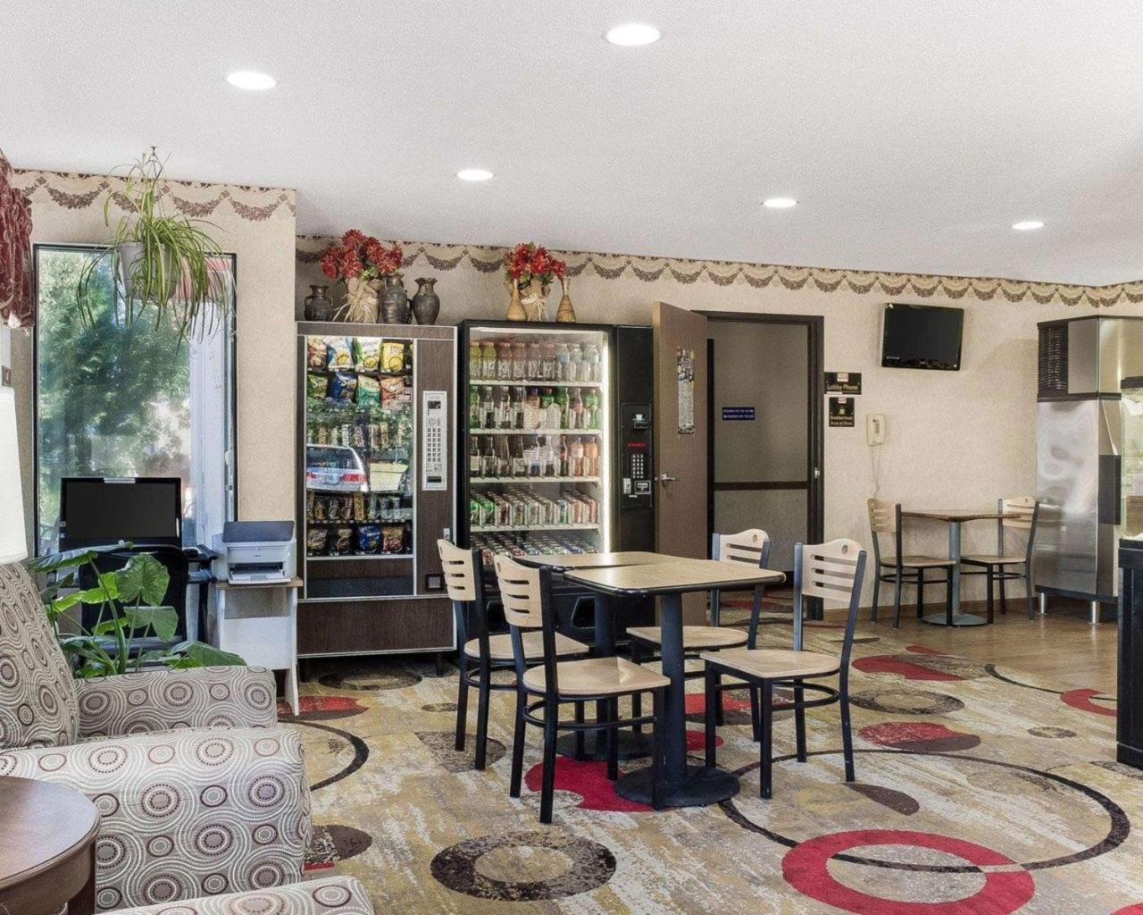 Econo Lodge Гранд-Форкс Экстерьер фото